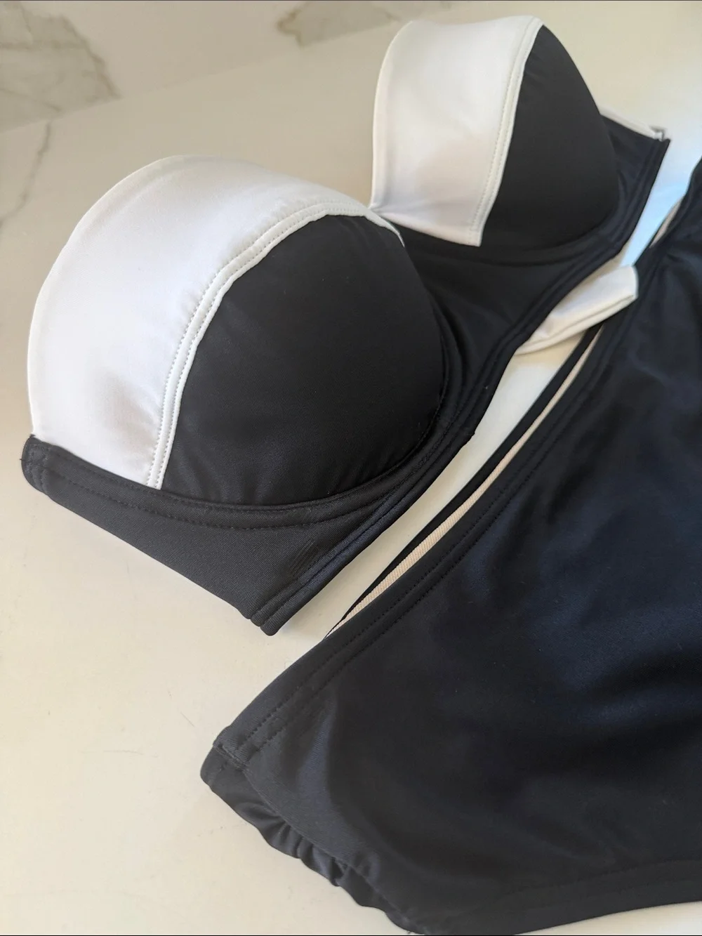 Echo Black White Bandeau Bikini Set strapless sz L swimsuit pinup style - Picture 6 of 7